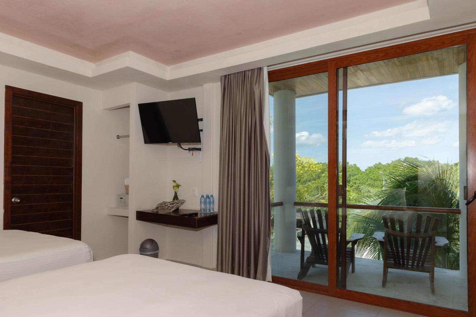 Aquastar Hotel & Apartments Mahahual Kültér fotó