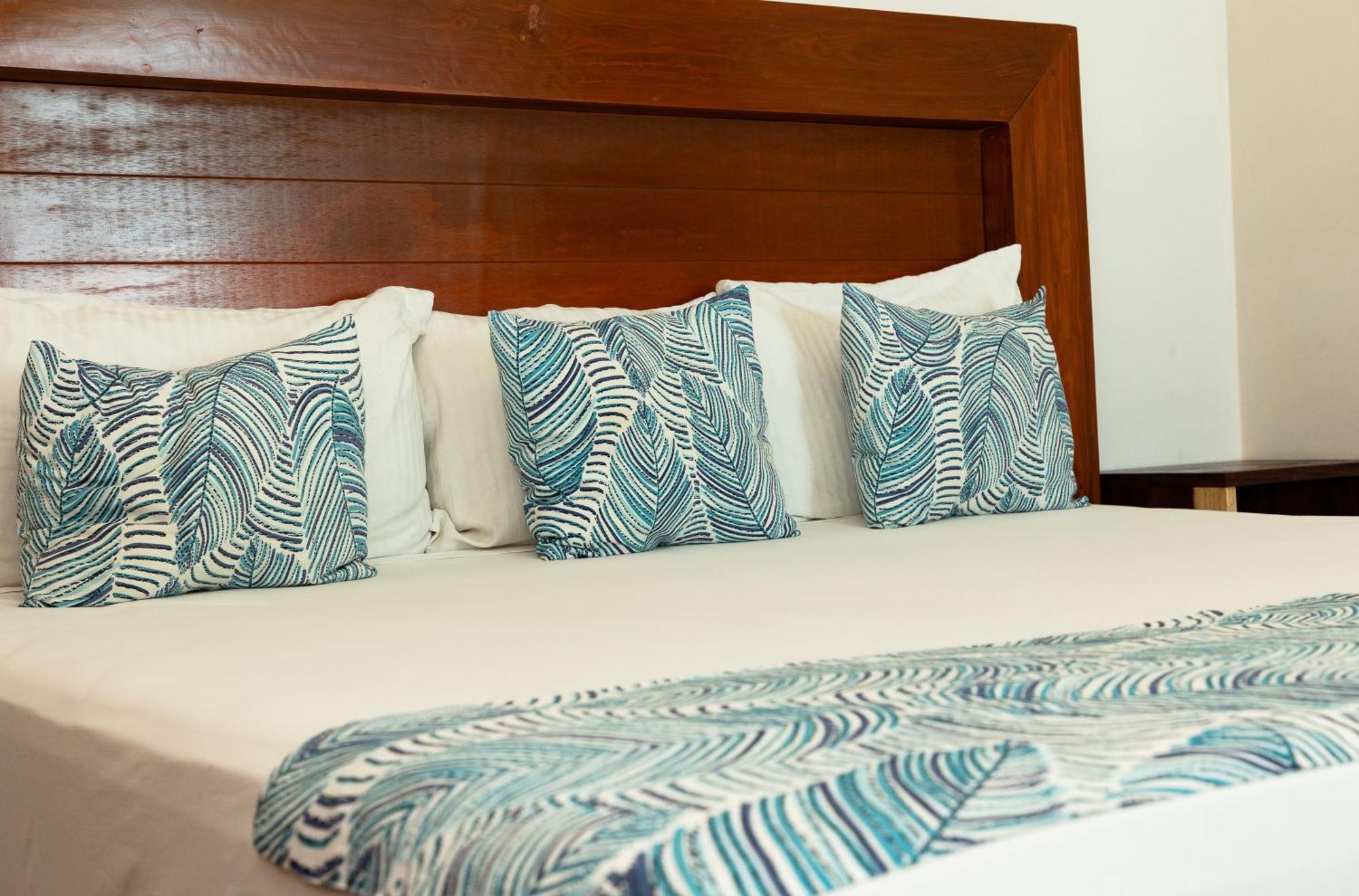 Aquastar Hotel & Apartments Mahahual Kültér fotó
