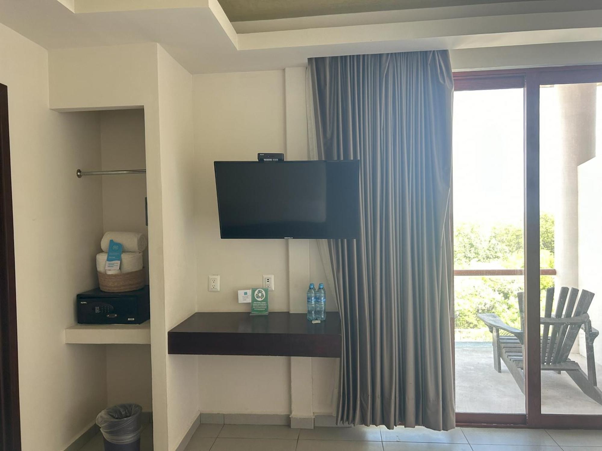 Aquastar Hotel & Apartments Mahahual Kültér fotó