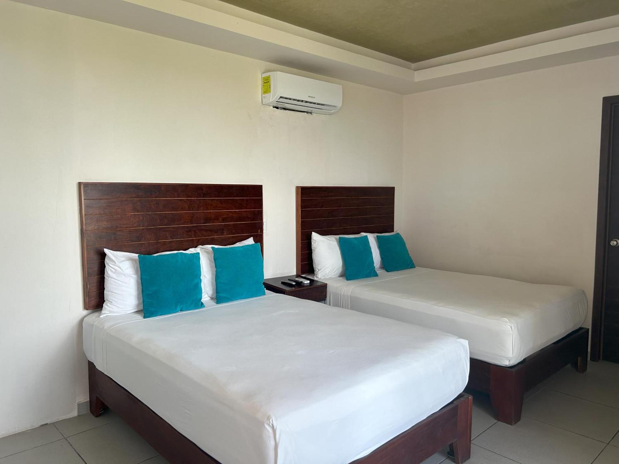 Aquastar Hotel & Apartments Mahahual Kültér fotó
